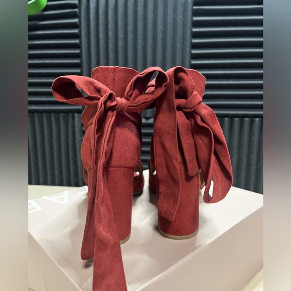 Heeled Suede Sandals - Picture 5 of 10